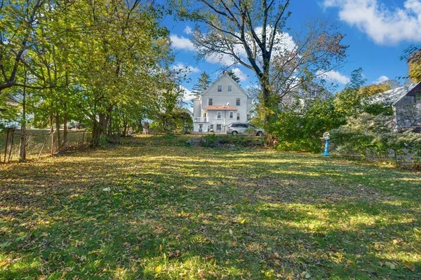 $3,750 | 10 Middle Street, Unit 10, Newton, MA 02458