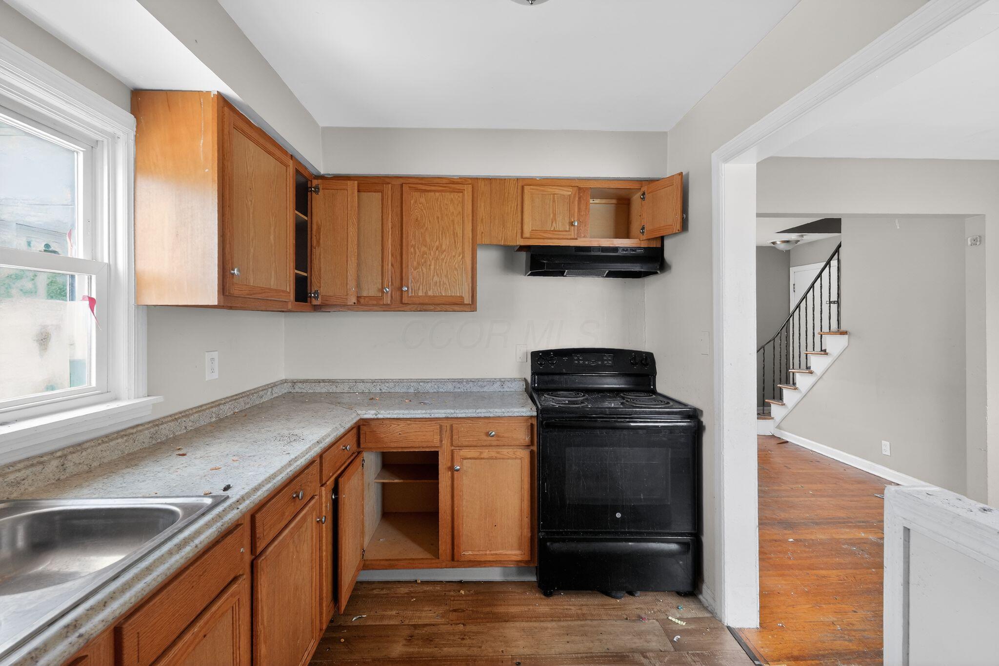 771 South Hampton Road Columbus, OH 43227 - Photo 16 of 33 17_771_S_Hampton_Rd_Columbus_OH_43227-Ki