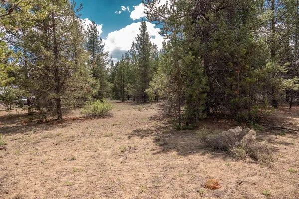 $223,900 | 15961 Wright Avenue, La Pine, OR 97739