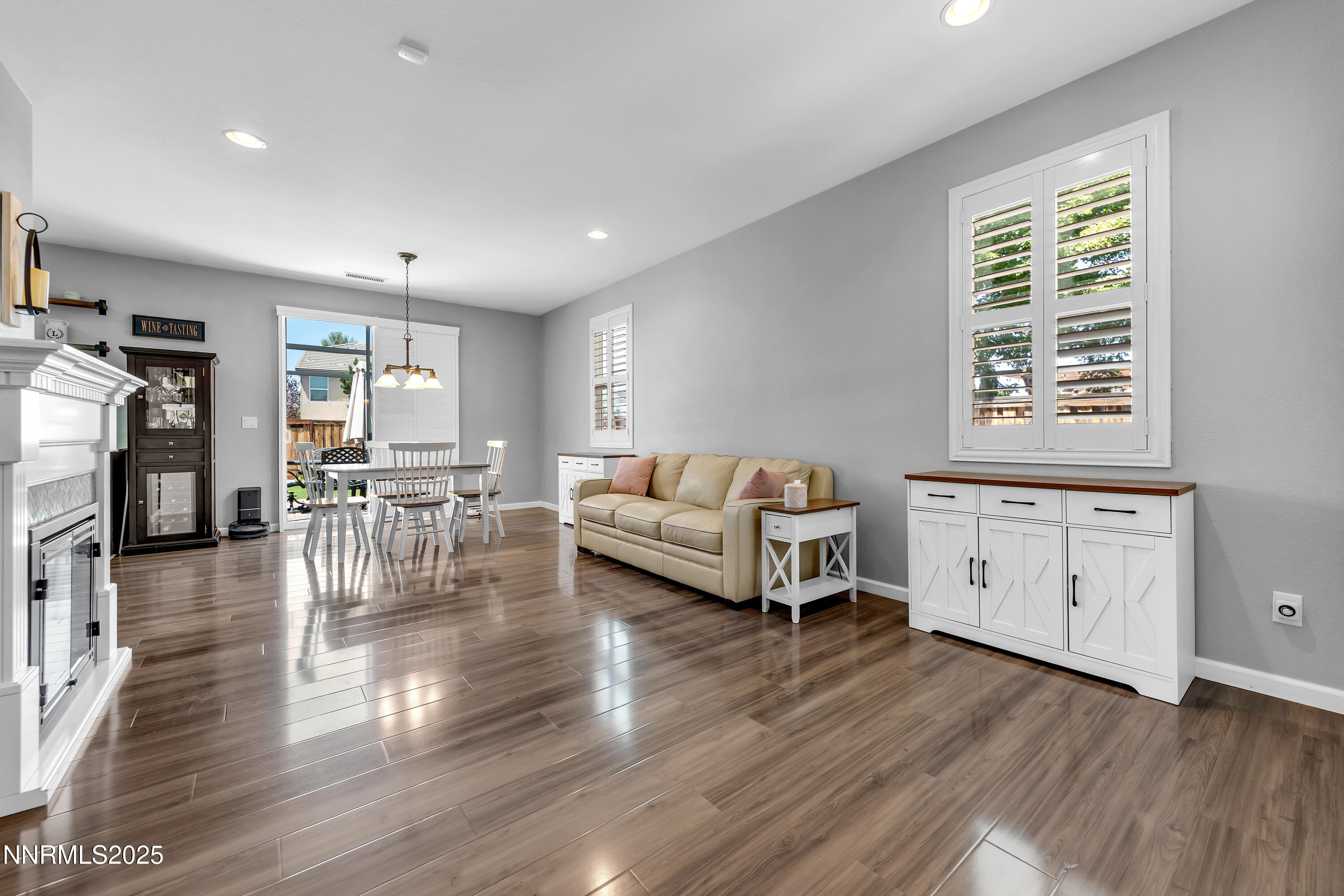 315 Pesaro Way Reno, NV 89521 - Photo 6 of 36 Pesaro315-008