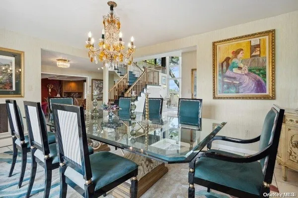 $2,150,000 | 30 Thixton Drive, Hewlett, NY 11557