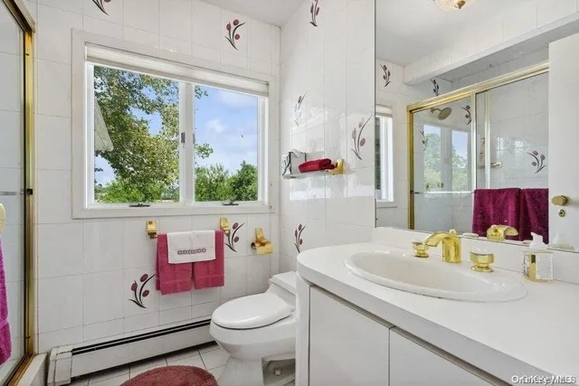 $2,150,000 | 30 Thixton Drive, Hewlett, NY 11557