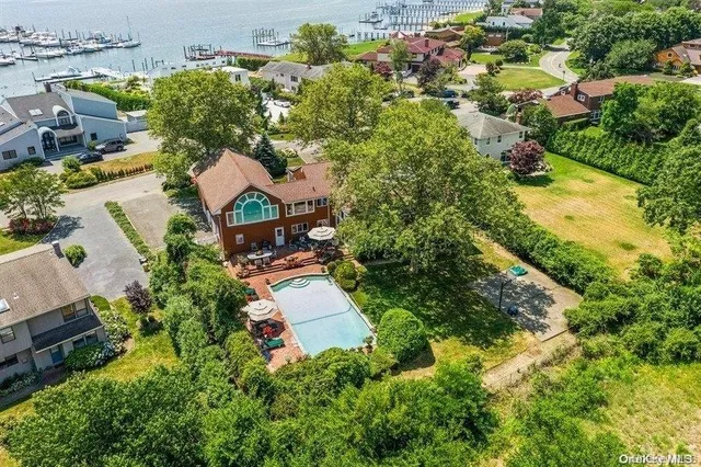 $2,150,000 | 30 Thixton Drive, Hewlett, NY 11557