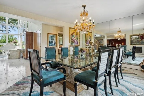 $2,150,000 | 30 Thixton Drive, Hewlett, NY 11557