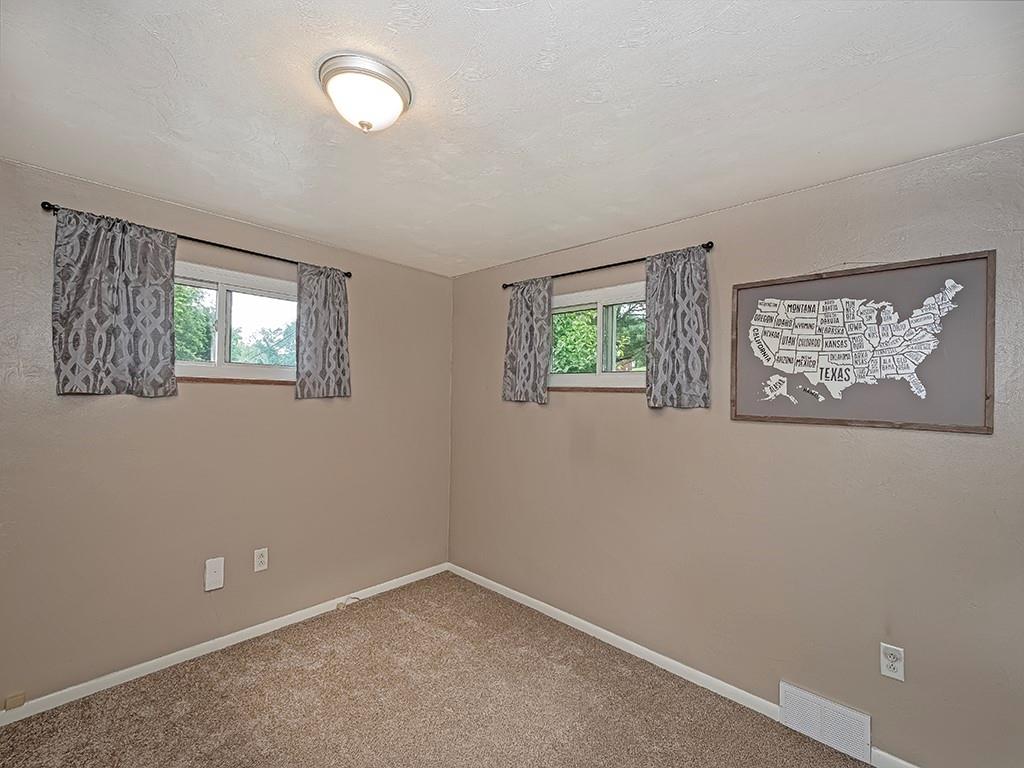 145 Old Rte 8 South Valencia, PA 16059 - Photo 15 of 26 Gallery Image 15