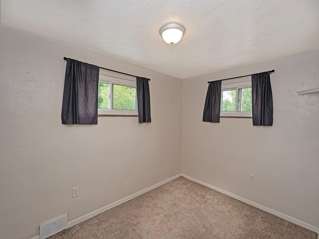 145 Old Rte 8 South Valencia, PA 16059 - Photo 17 of 26 Gallery Image 17