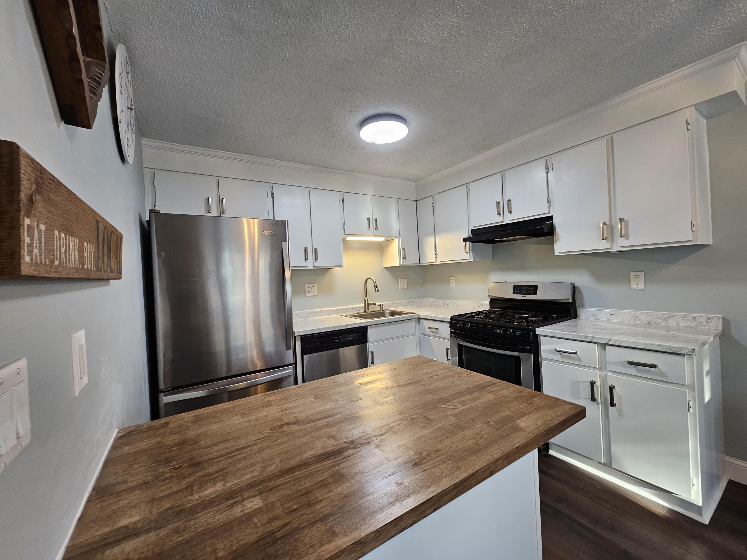 5 Bramber II Drive, Unit 5 Rochester, NH 03867 - Photo 8 of 29 Kitchen 3