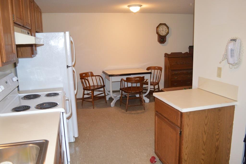 16 A Mill Brook Road, Unit 16A Gray, ME 04039 - Photo 11 of 25 Kitchen/Dining Area