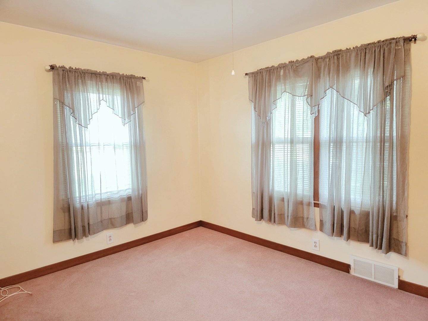 309 Maple Street Prophetstown, IL 61277 - Photo 10 of 14