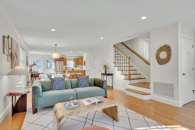 $1,150,000 | 56 Bartlett Street, Unit 56, Watertown, MA 02472