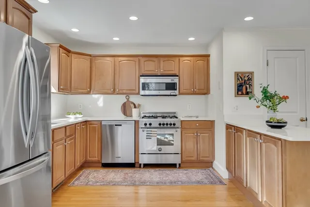 $1,150,000 | 56 Bartlett Street, Unit 56, Watertown, MA 02472