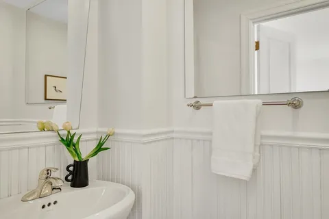 $1,150,000 | 56 Bartlett Street, Unit 56, Watertown, MA 02472