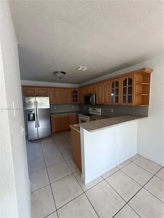 $2,400 | 3815 Northwest 13th Avenue, Unit 2, Miami, FL 33142
