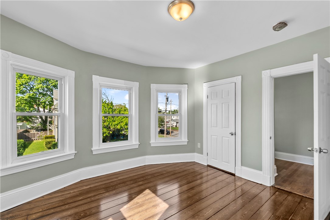 39 Crescent Road Pawtucket, RI 02861 - Photo 16 of 47
