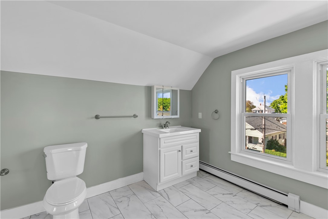 39 Crescent Road Pawtucket, RI 02861 - Photo 28 of 47