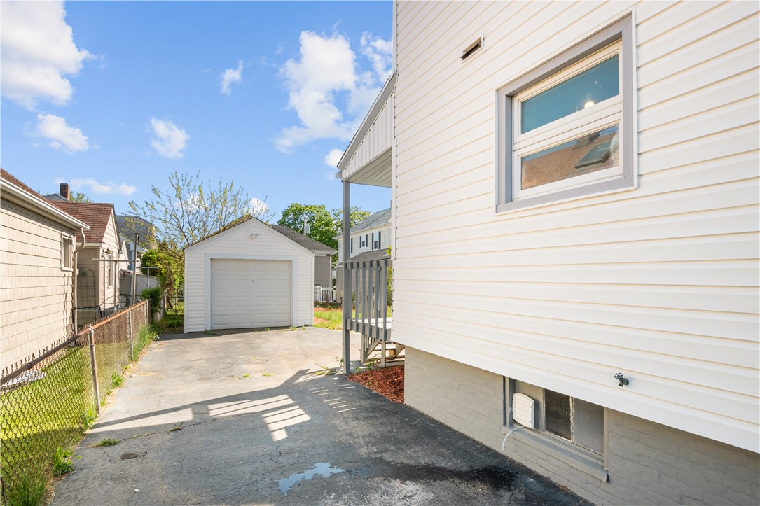 39 Crescent Road Pawtucket, RI 02861 - Photo 40 of 47