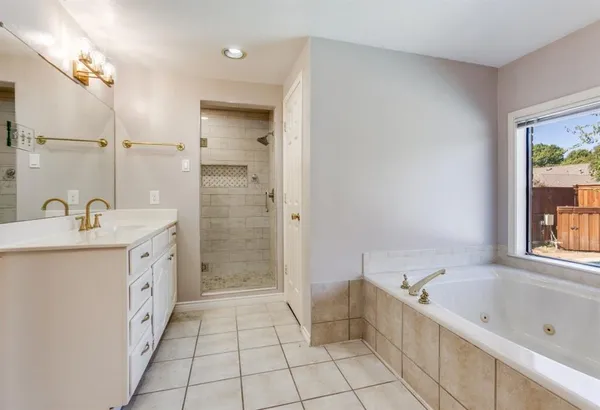 $3,300 | 10127 Chisholm Trail, Dallas, TX 75243