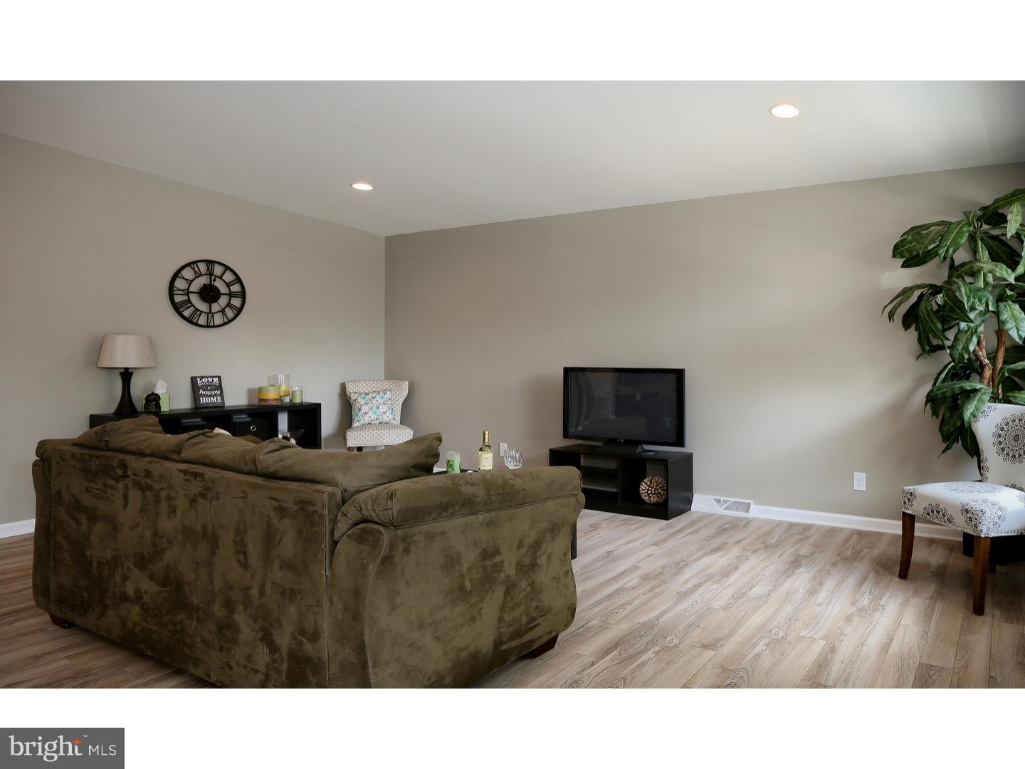 116 A Roberts Road Aston, PA 19014 - Photo 5 of 25