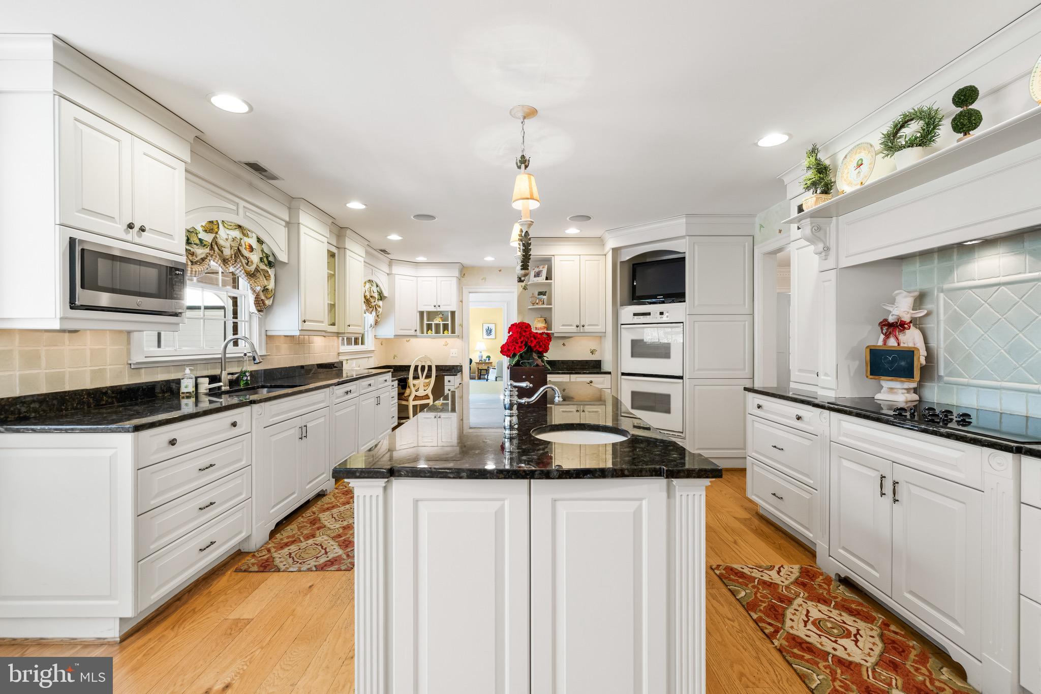 7715 Ruxwood Road Baltimore, MD 21204 - Photo 11 of 58