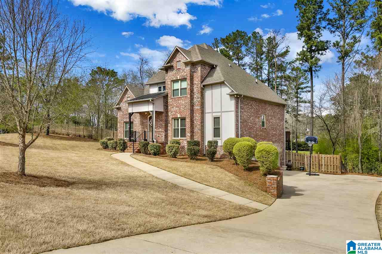 212 Widgeon Circle Alabaster, AL 35007 - Photo 2 of 32