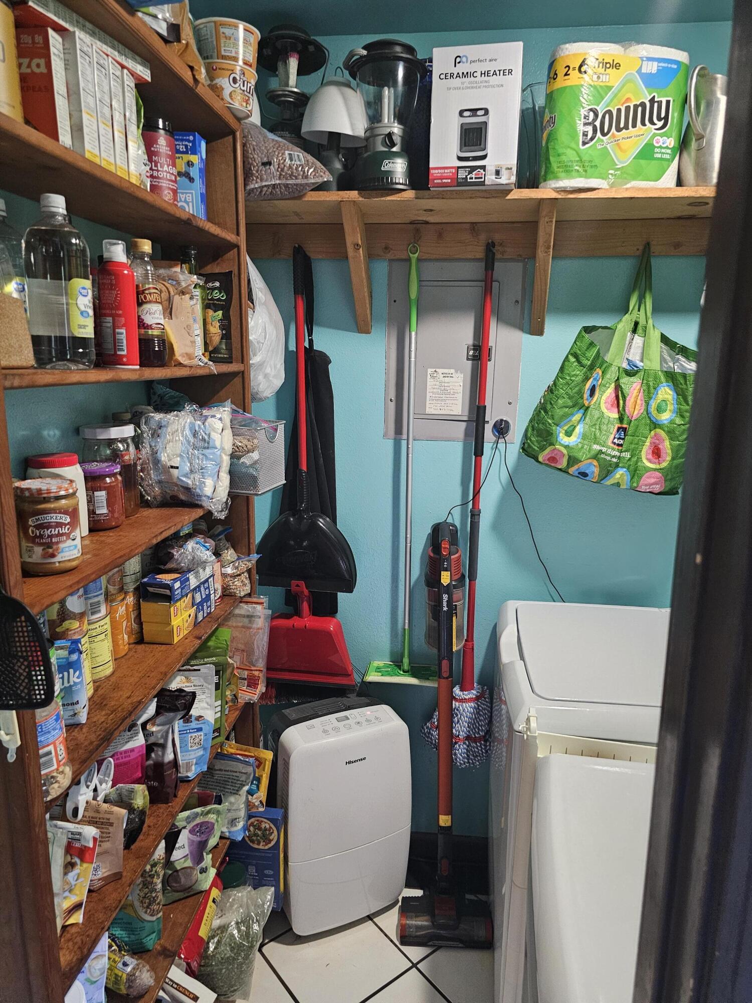400 7 Oaks Road DeFuniak Springs, FL 32433 - Photo 15 of 17 a view of storage and utility room