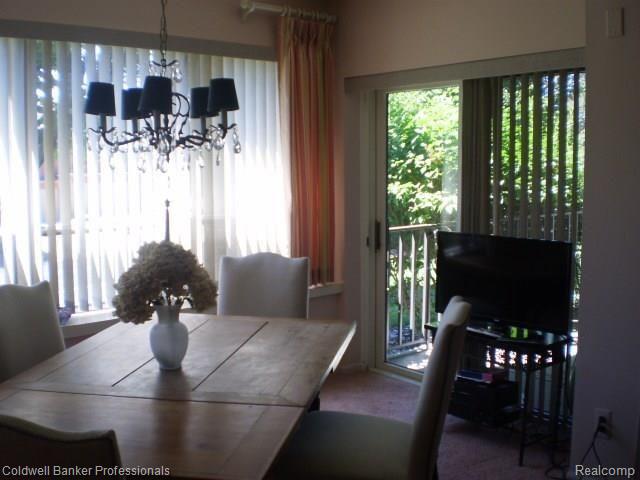 875 GreenView Court Rochester, MI 48307 - Photo 9 of 26 P6080998.JPG