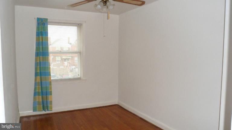 7456 Lawrence Road Baltimore, MD 21222 - Photo 10 of 18 Bedroom