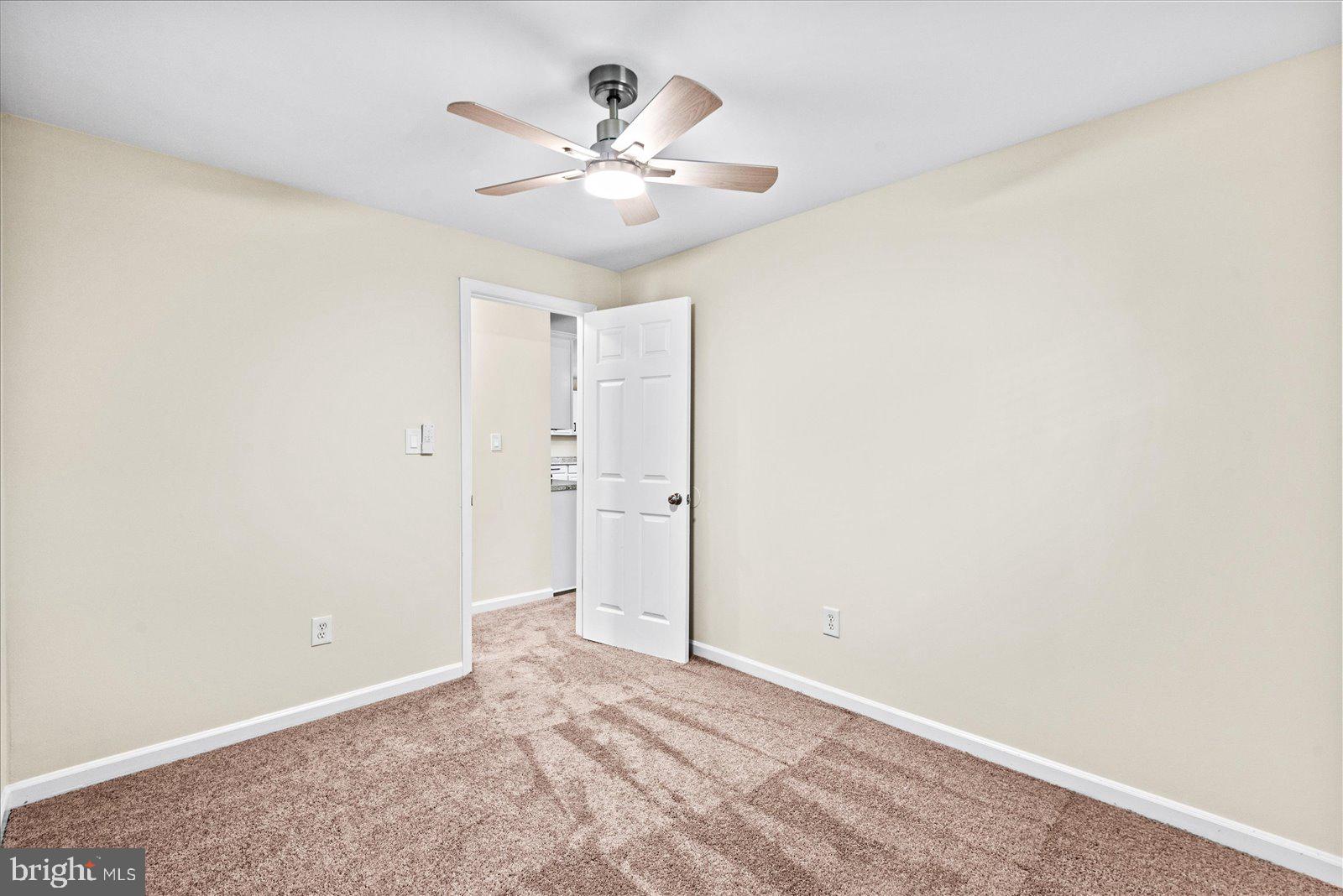 218 Circle Lane Colonial Beach, VA 22443 - Photo 23 of 33