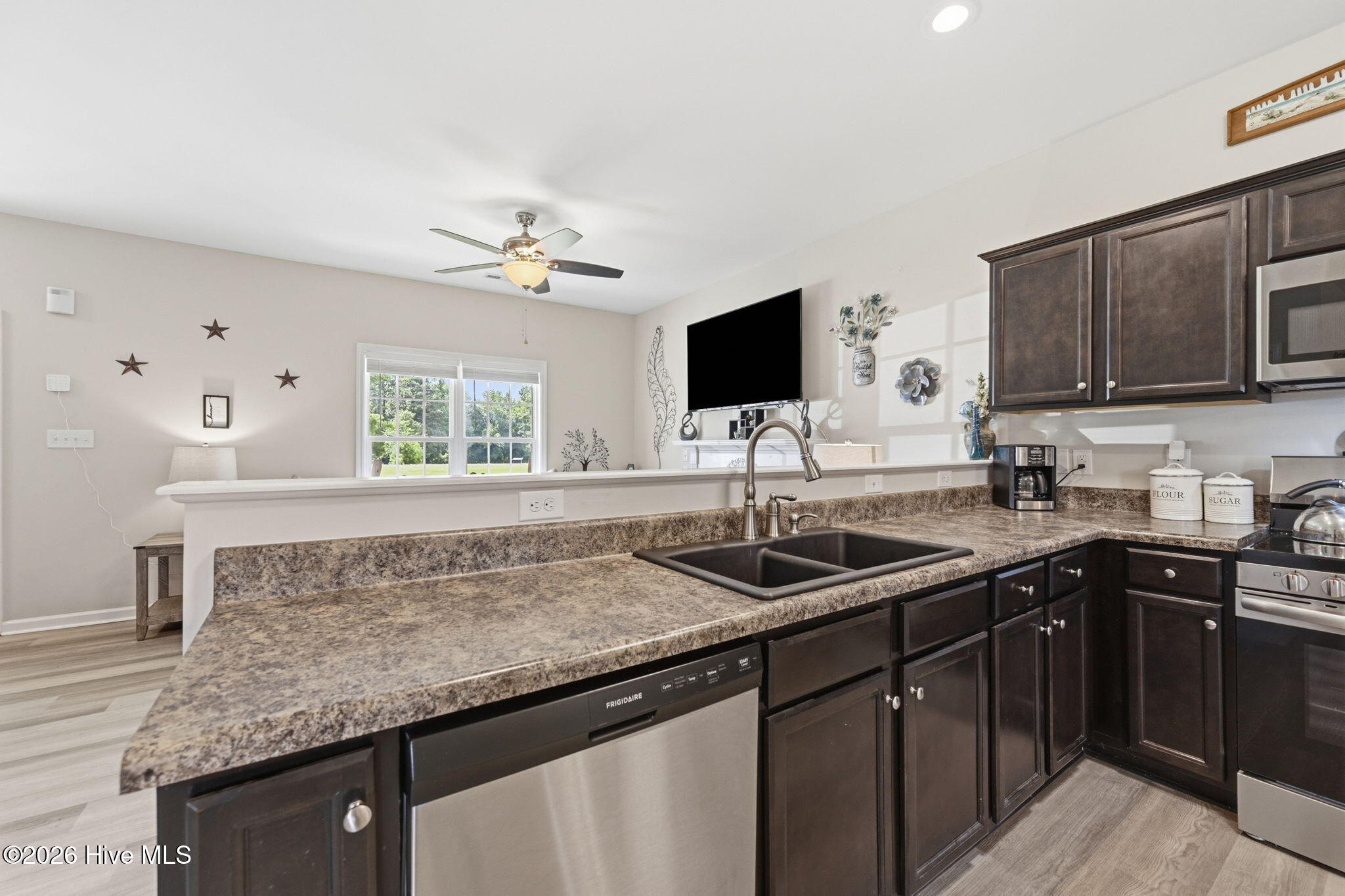 217 Luther Banks Road Richlands, NC 28574 - Photo 15 of 53