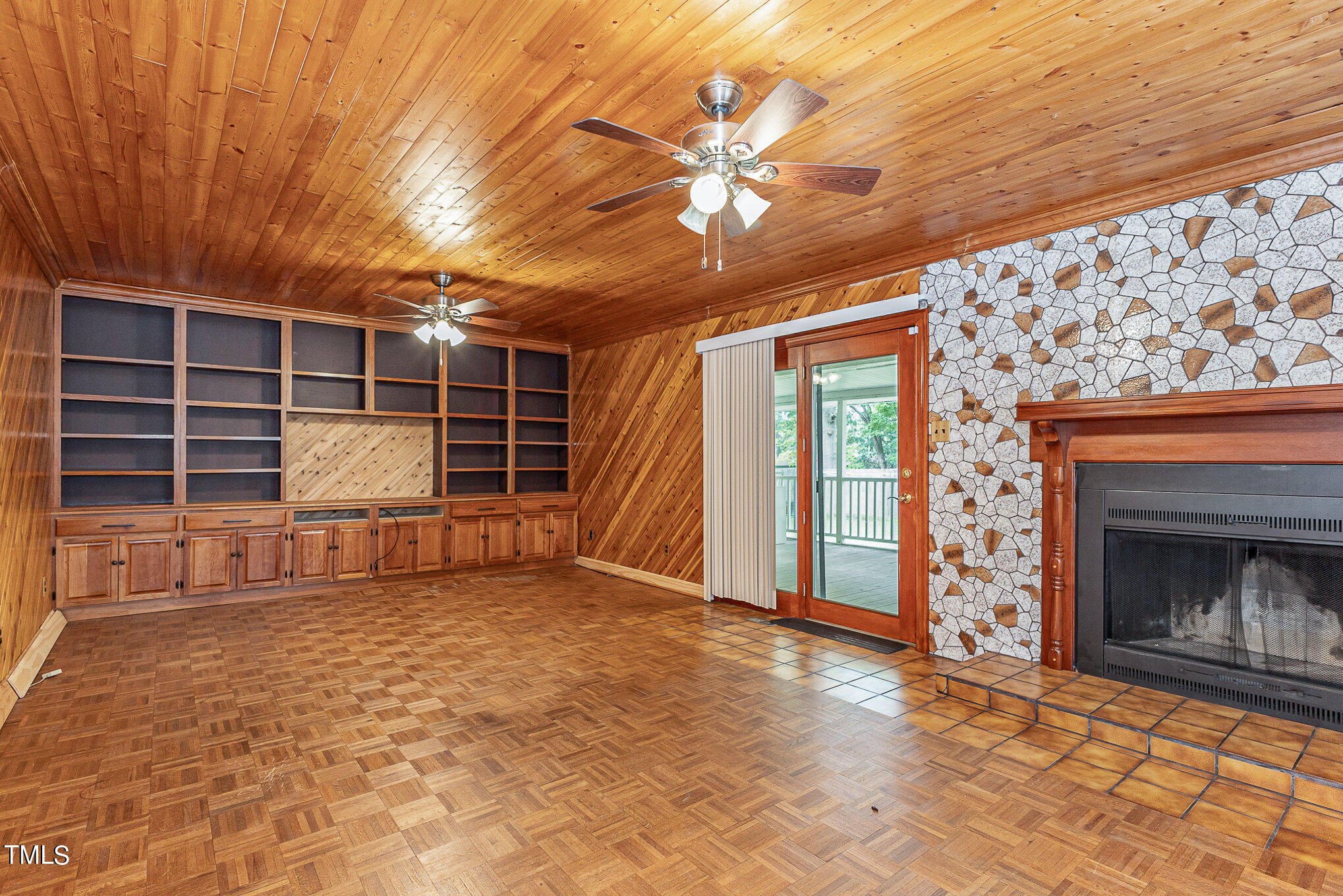 841 Brighton Road Fayetteville, NC 28314 - Photo 13 of 30 Den