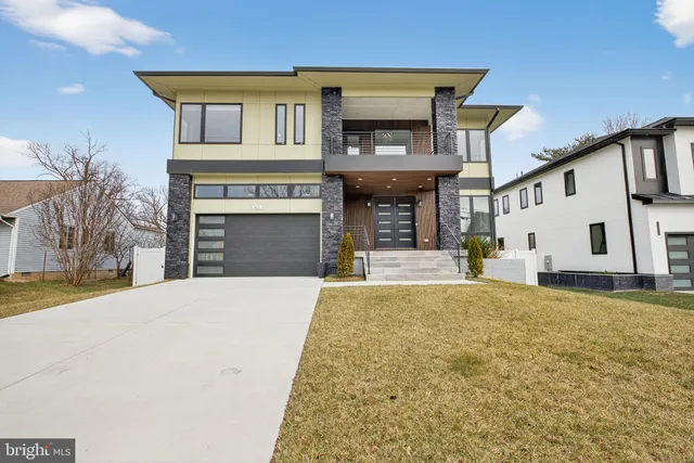 $2,200,000 | 1815 Peabody Drive, Falls Church, VA 22043