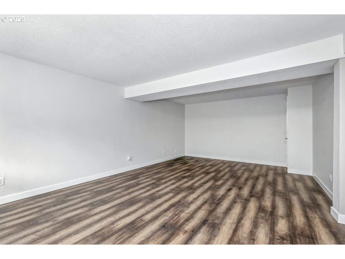 11639 Southwest Champlin Lane Beaverton, OR 97007 - Photo 28 of 35