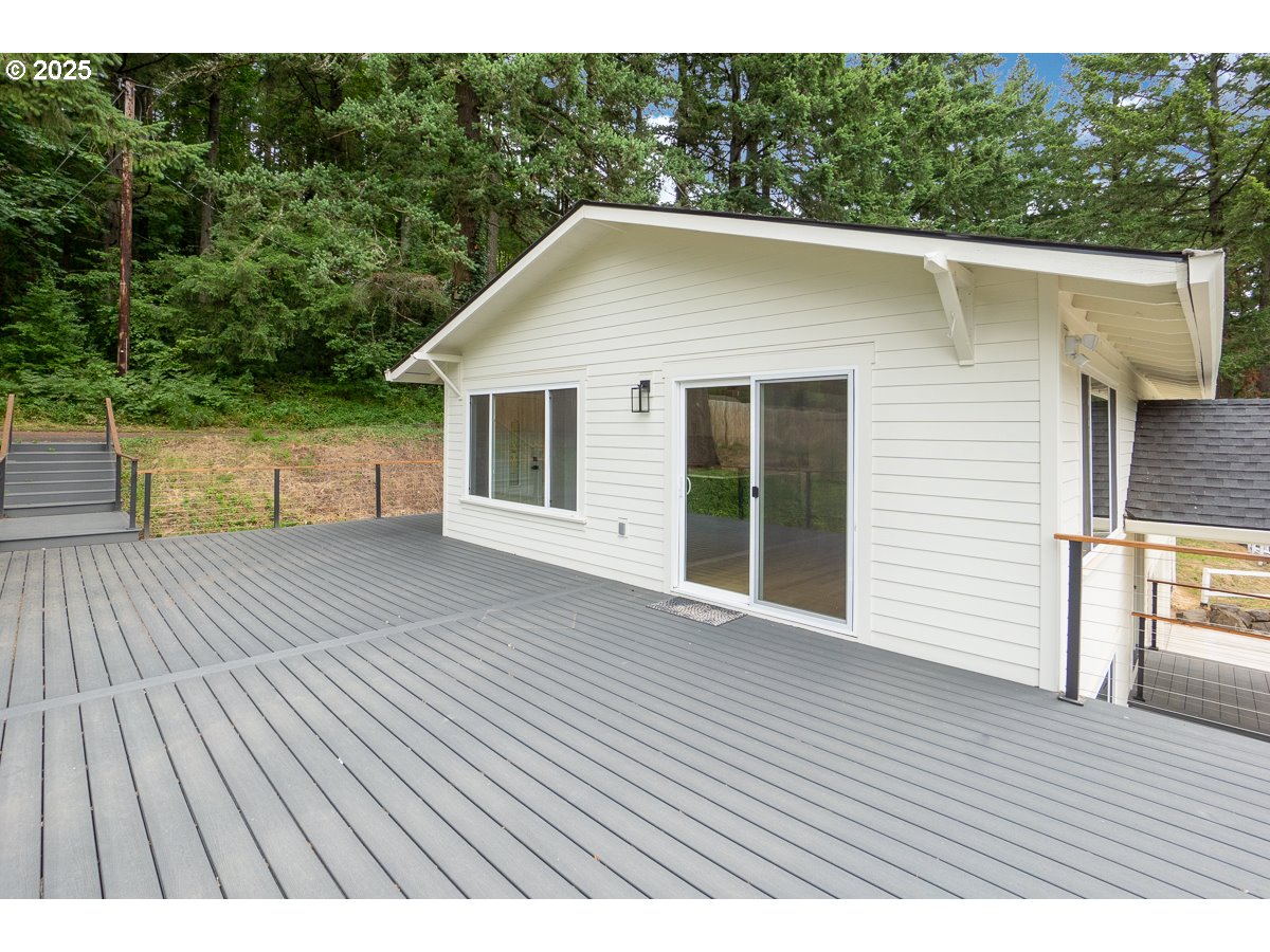 11639 Southwest Champlin Lane Beaverton, OR 97007 - Photo 32 of 35