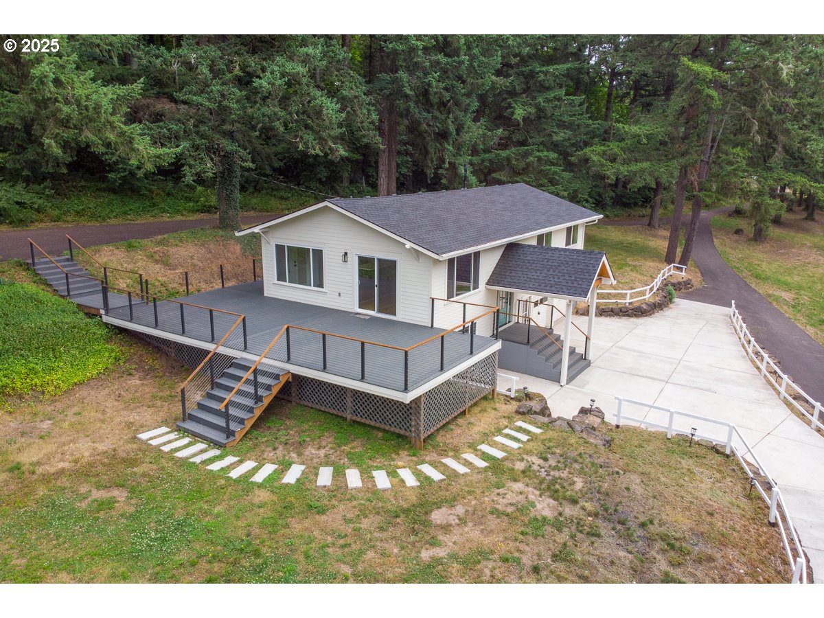 11639 Southwest Champlin Lane Beaverton, OR 97007 - Photo 6 of 35