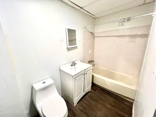 $1,500 | 27 Milton Avenue, Unit 1ST FLOOR 1, Amsterdam, NY 12010