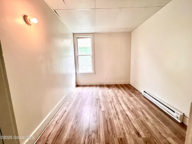 $1,500 | 27 Milton Avenue, Unit 1ST FLOOR 1, Amsterdam, NY 12010