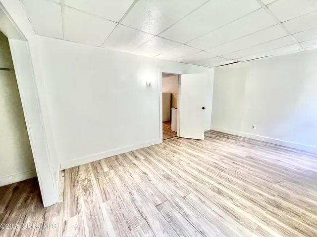 $1,500 | 27 Milton Avenue, Unit 1ST FLOOR 1, Amsterdam, NY 12010