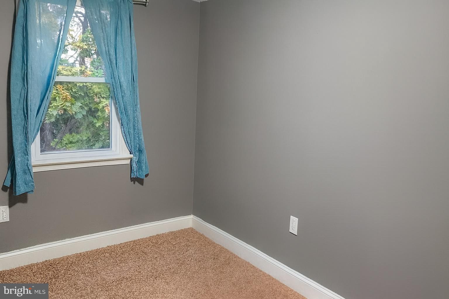 29 Concord Road Darby, PA 19023 - Photo 11 of 21 Light-filled second bedroom, bright and cozy.