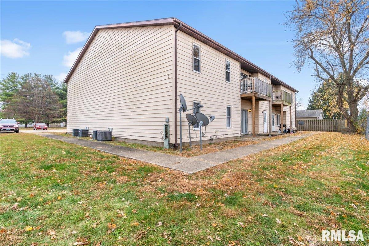 2875 Taylor Avenue Springfield, IL 62703 - Photo 20 of 21 Gallery Image 20
