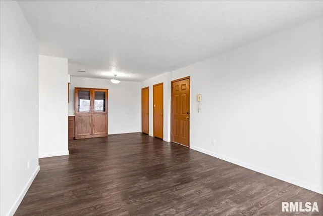 $599,900 | 2875 Taylor Avenue, Springfield, IL 62703