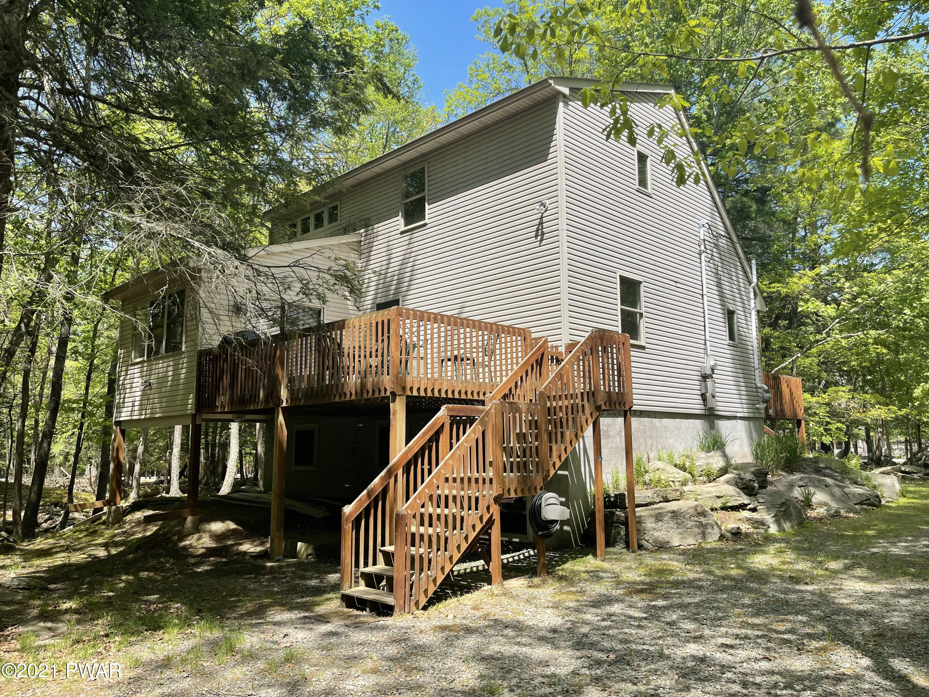 192 Pebble Rock Road Lackawaxen, PA 18435 - Photo 2 of 37