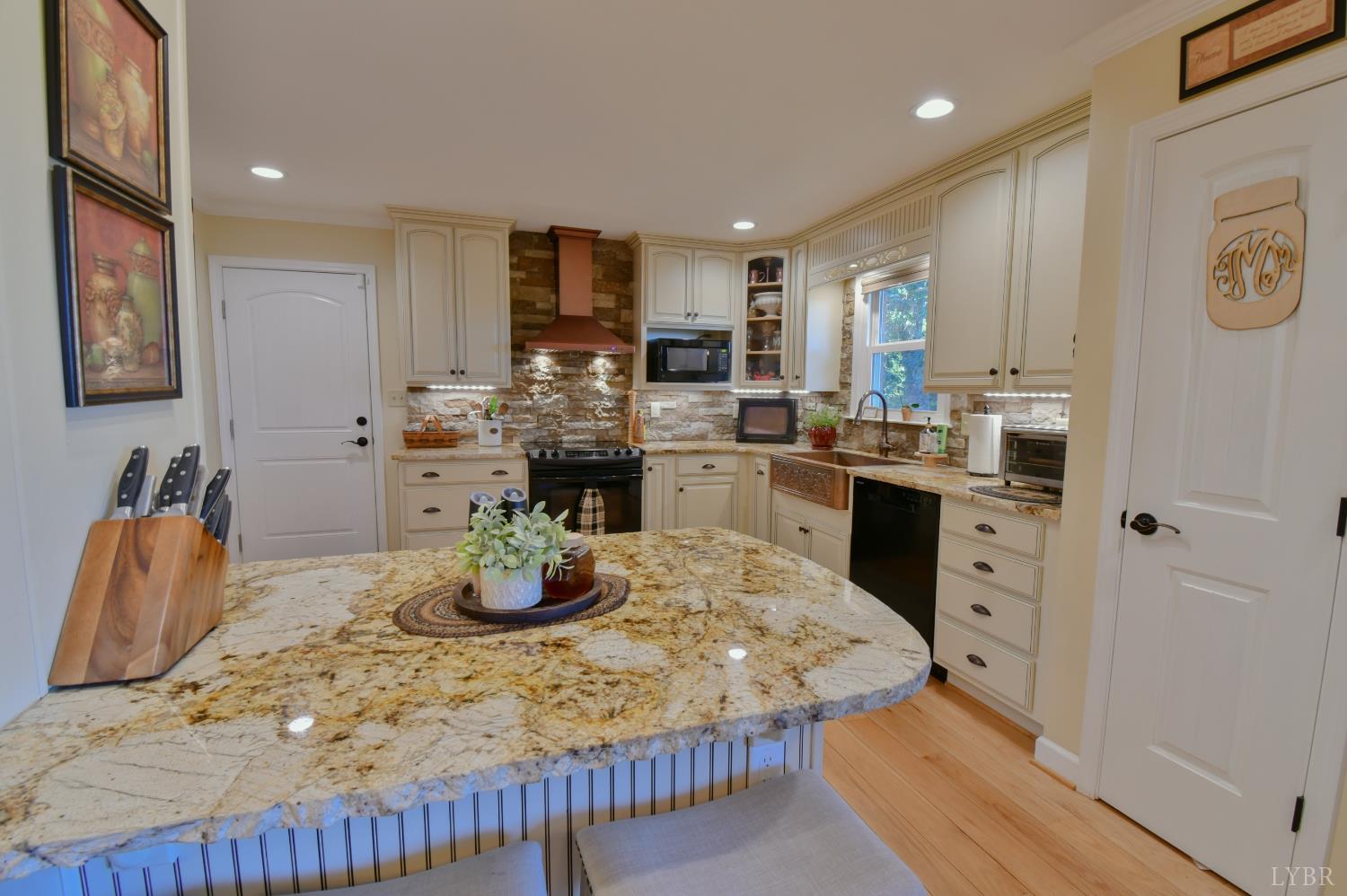 6481 Stewartsville Road Moneta, VA 24121 - Photo 26 of 81