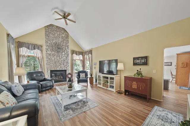 $899,000 | 10525 Antcliff Road, Brooklyn, MI 49230