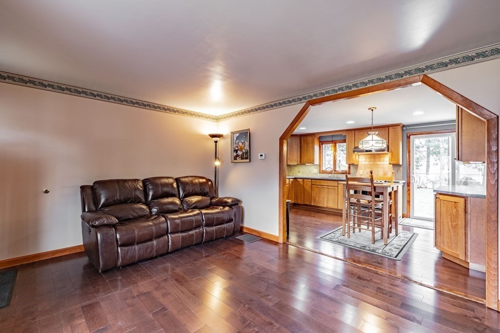 41 Saffron Circle Springfield, MA 01129 - Photo 9 of 30