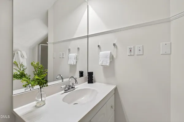 $750,000 | 107 Callard Run, Chapel Hill, NC 27514
