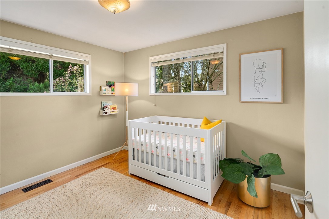 9502 224th Street Southwest Edmonds, WA 98020 - Photo 10 of 19 Gallery Image 10