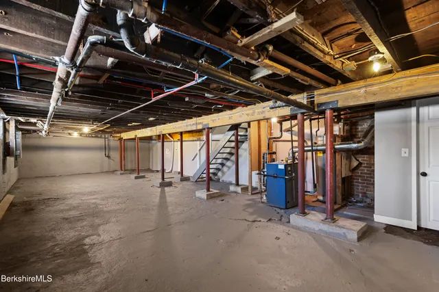 a view of under construction room