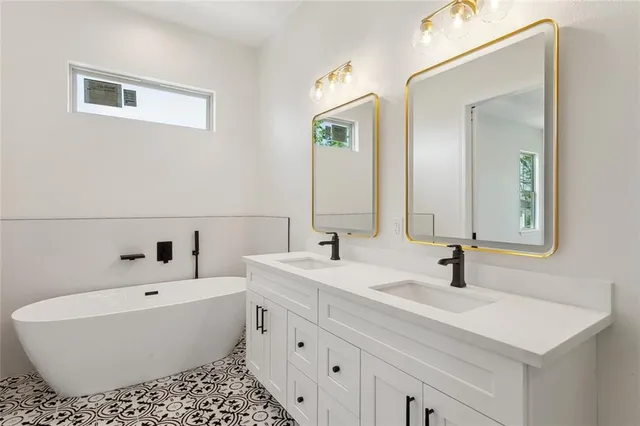 $3,000 | 606 Whitney Avenue, New Orleans, LA 70114