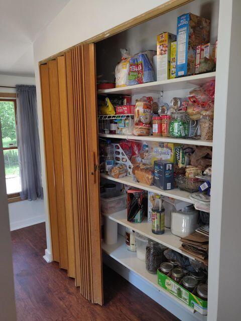 4085 North Old State Road Delaware, OH 43015 - Photo 13 of 34 Huge Pantry!!