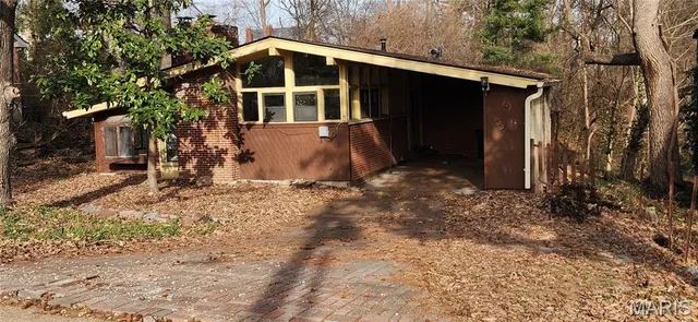 $410,000 | 423 South Park Avenue, Webster Groves, MO 63119